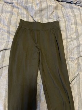 lululemon athletica Black jogger Knit Pants